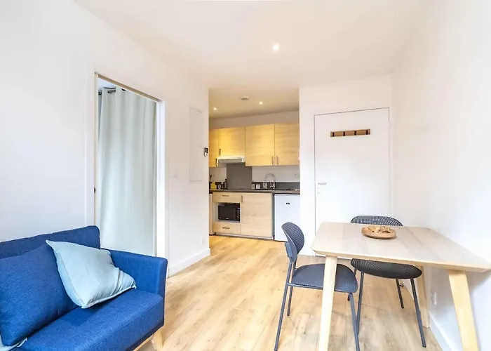 Jean Jaurès - 2 Pièces Au Pied Du Métro *