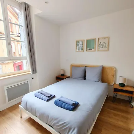 Jean Jaures - 2 Pieces Au Pied Du Metro تولوز